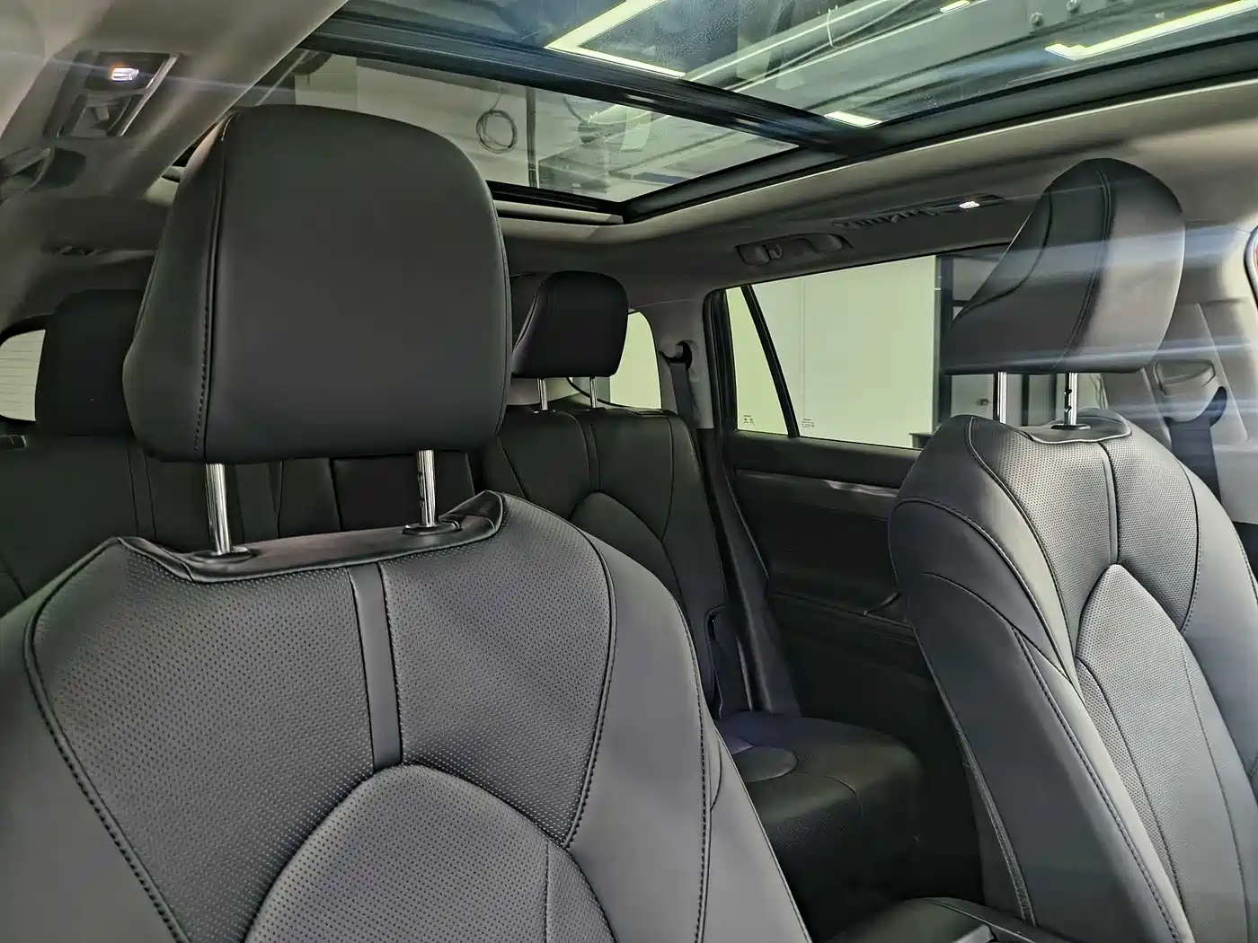 Toyota Highlander 2024 2.5L Smart Hybrid 4WD Ultimate 7-seater фото 22