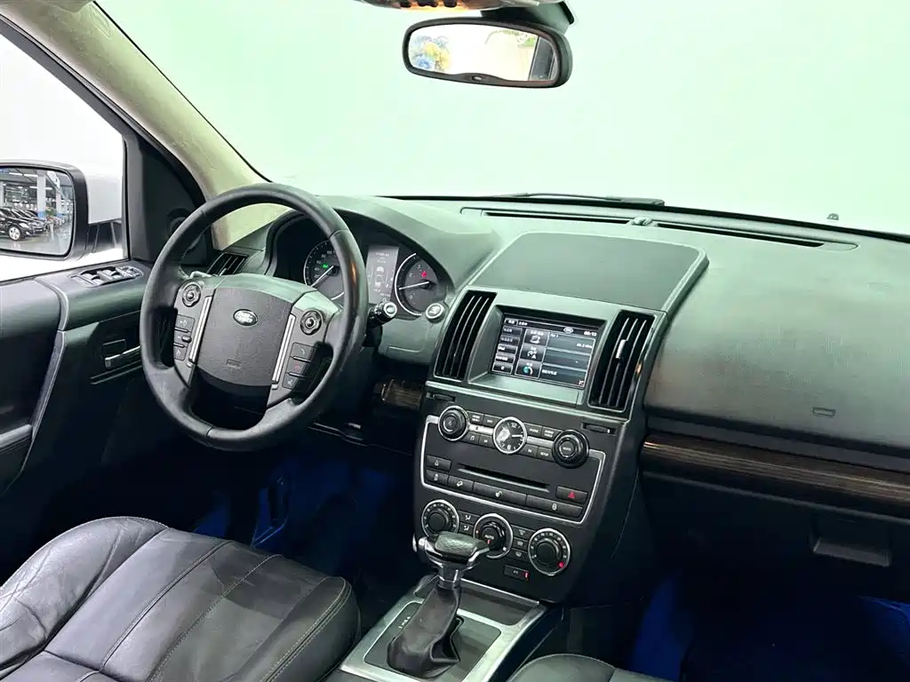 Land Rover Freelander 2 2013 2.0T Si4 SE Petrol Version фото 15