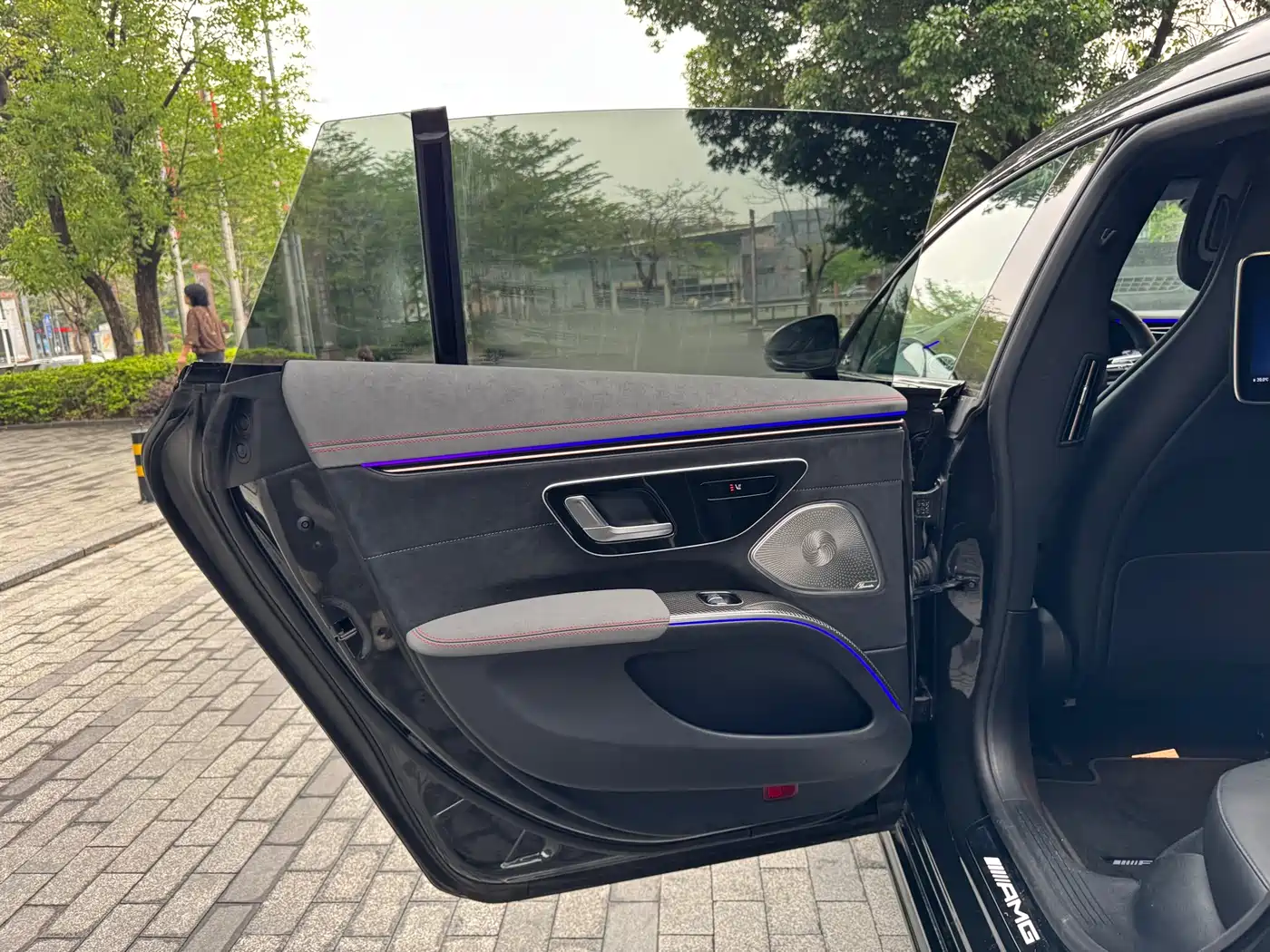 MERCEDES-BENZ EQS AMG