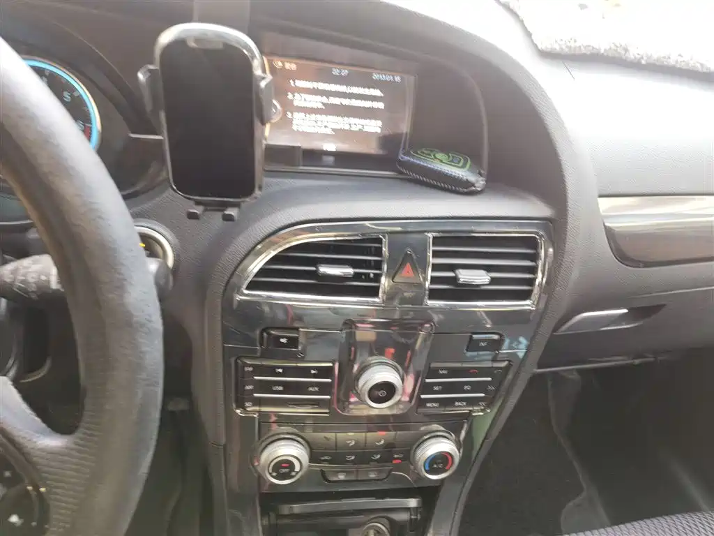 Zhonghua V5 2018 2016 1.5T Automatic 2WD Smart