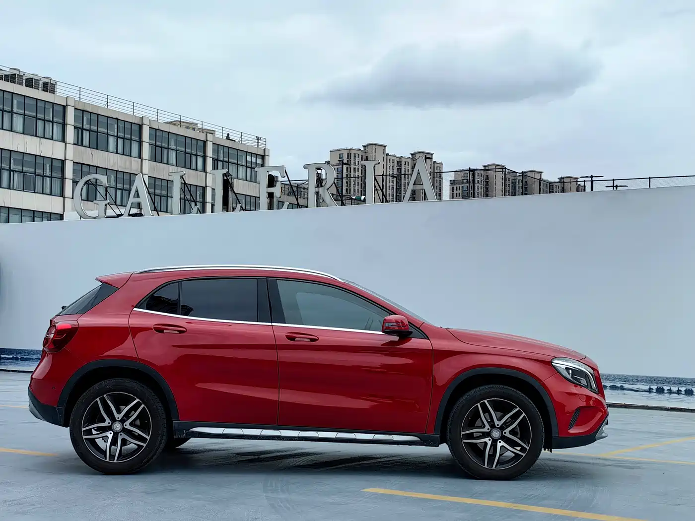 Mercedes-Benz GLA 2015 GLA 220 4MATIC Fashion Edition фото 7