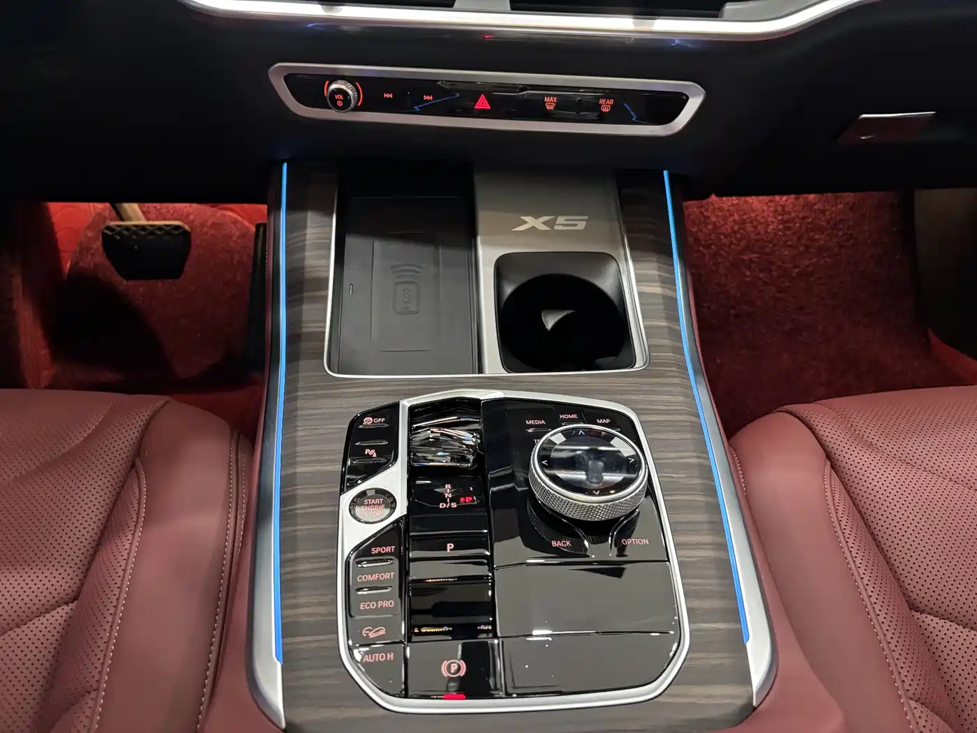 BMW X5 2025 Model xDrive 40Li M Sport Blackout Package фото 21