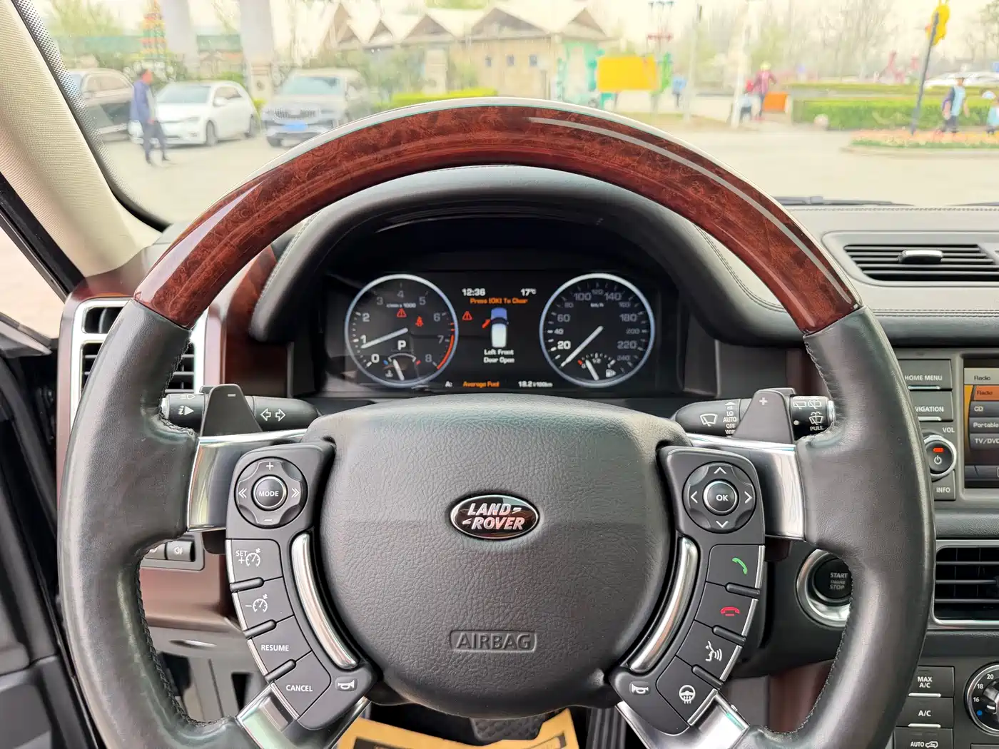 Land Rover Range Rover 2012 5.0 NA V8 фото 18