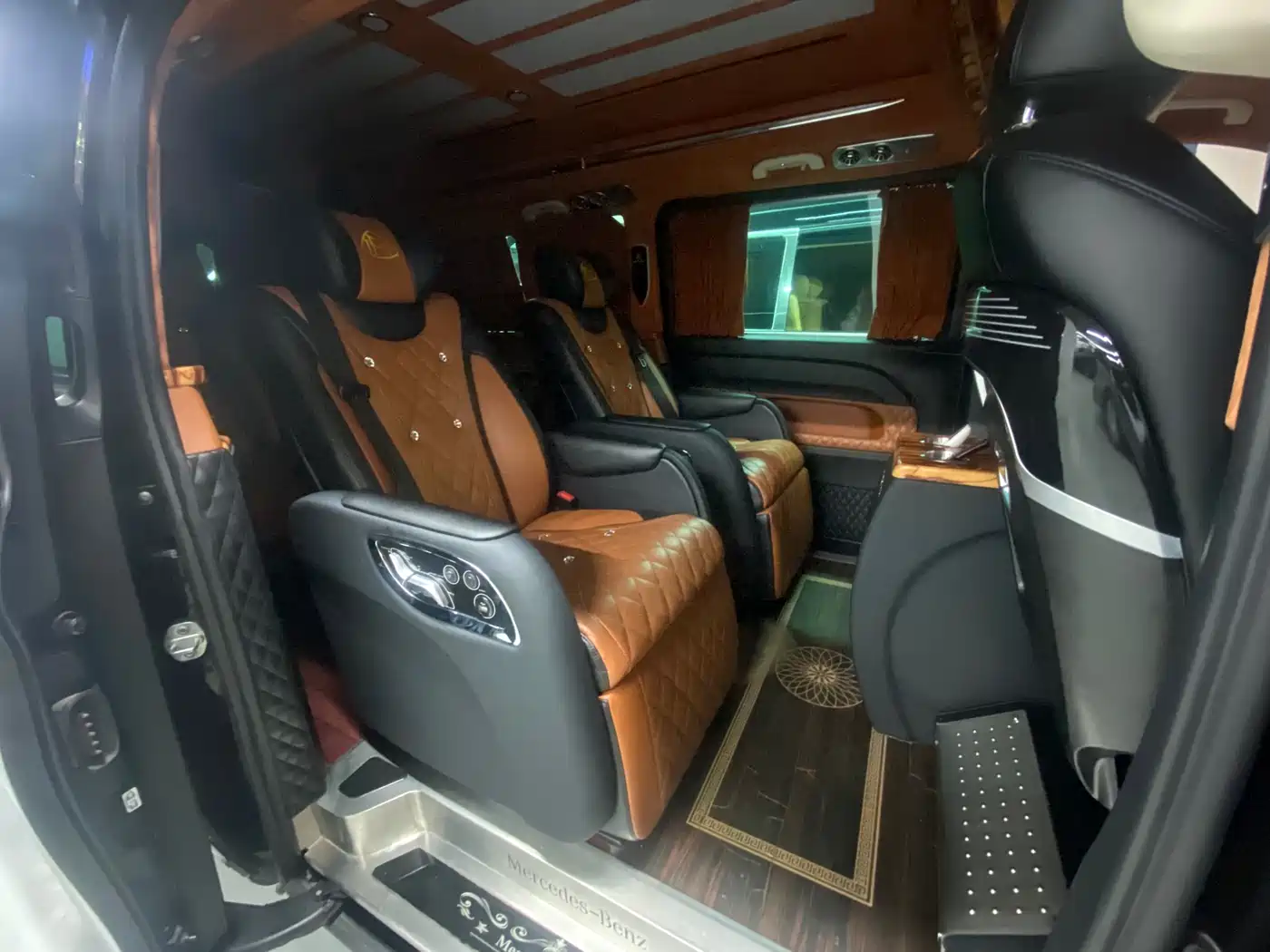 Mercedes-Benz Vito 2018 2.0T Business Edition China VI фото 9