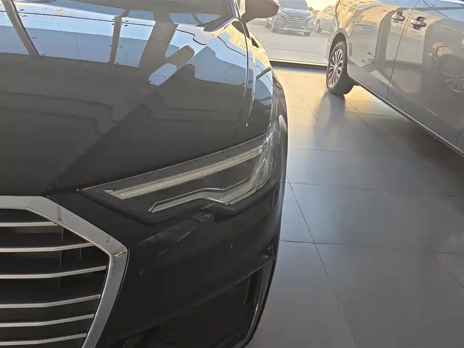 Audi A6L 2021 45 TFSI Exclusive Sport фото 5