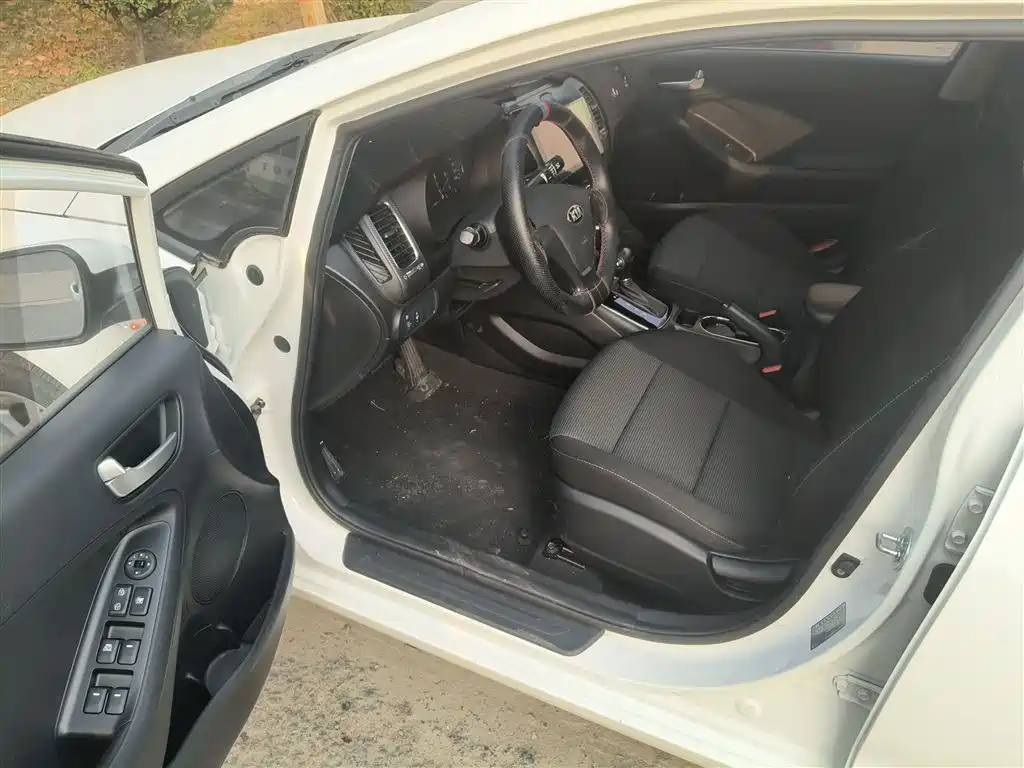 Kia K3 2016 1.6L Automatic GL фото 13