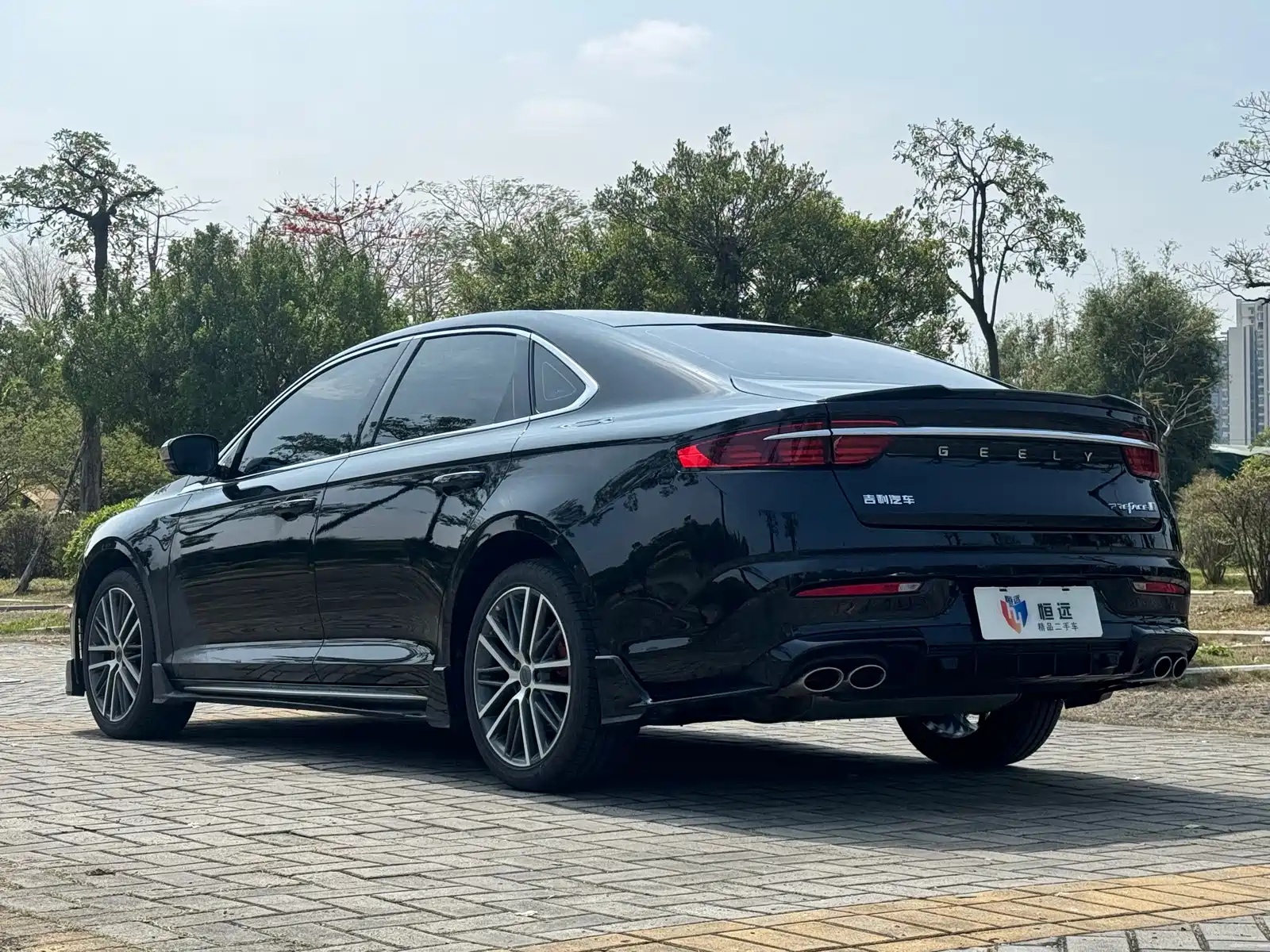 Фото 24 - Geely Preface