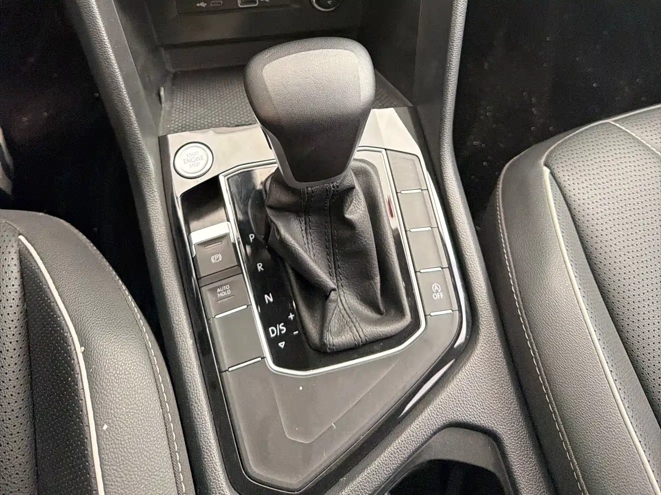 Volkswagen Tiguan L 2023 300TSI Automatic 2WD Smart Enjoyment Edition фото 12