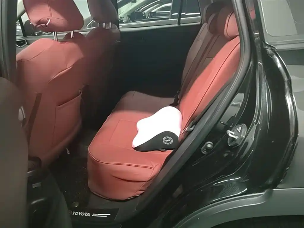 Toyota Corolla Cross 2023 2.0L Pioneer Edition фото 17