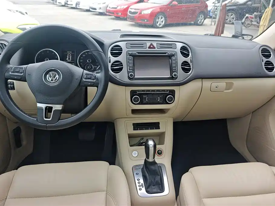 Volkswagen Tiguan 2012 2.0TSI Automatic 4WD Elite Edition фото 12