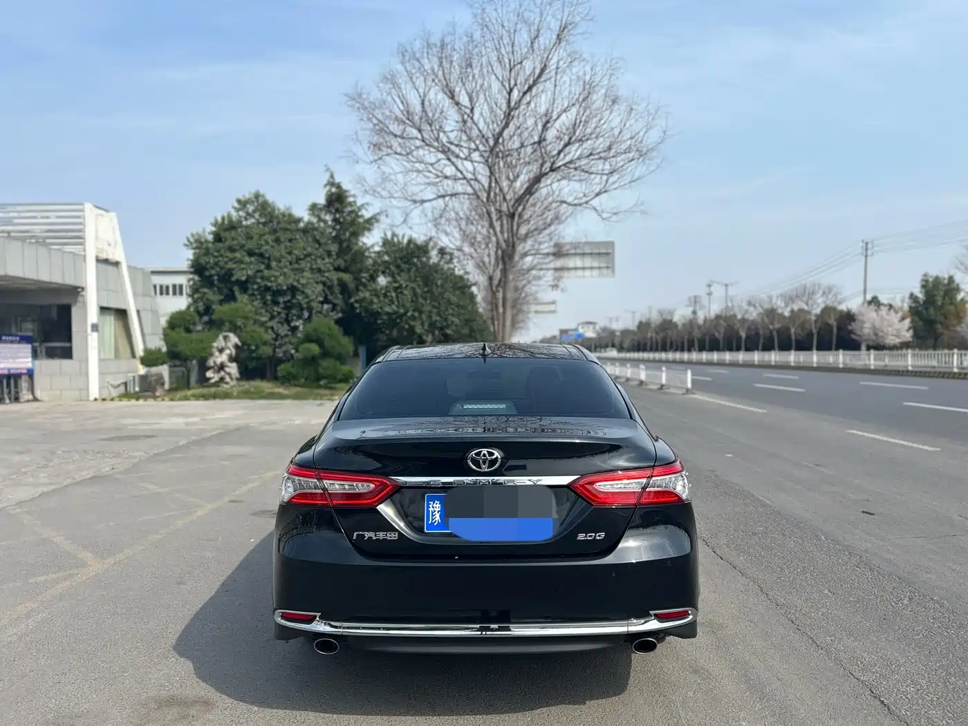 Toyota Camry 2023 2.0G Luxury Edition фото 4