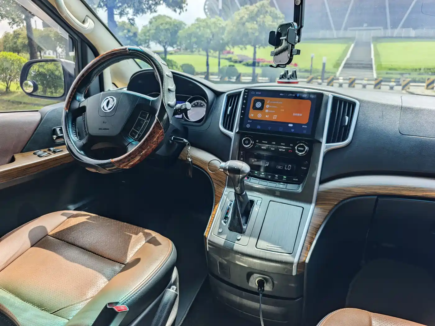 Dongfeng Fengxing Fengxing CM7 2016 2016 2.0T Automatic Luxury