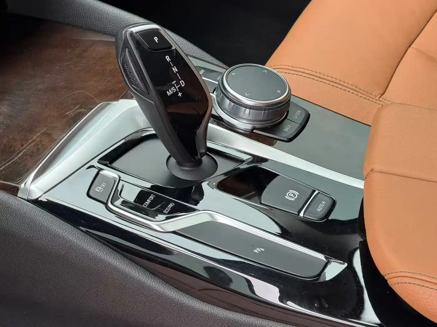 BMW 5 Series 2018 528Li Launch Special Edition фото 6