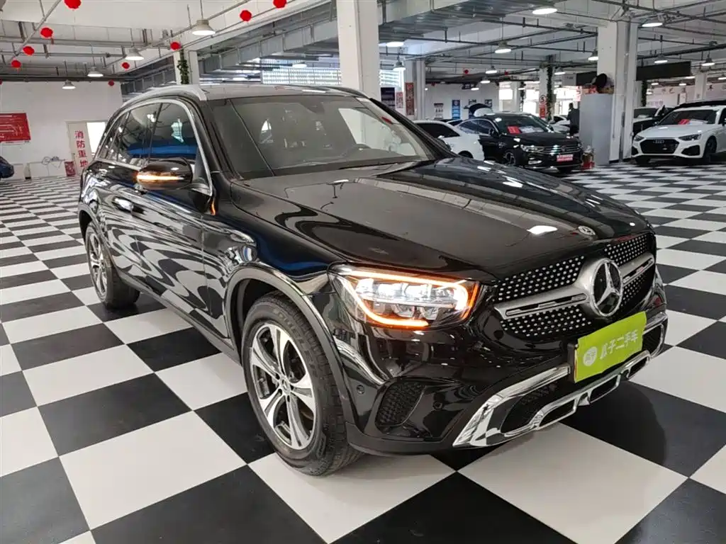 Mercedes-Benz GLC 2020 Facelift GLC 260 L 4MATIC Dynamic фото 4