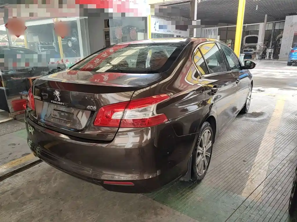 Peugeot 408 2014 1.8L Automatic Luxury Edition фото 7