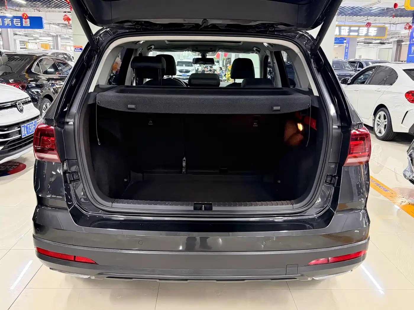 Volkswagen Tharu 2022 280TSI FWD Luxury Edition фото 12