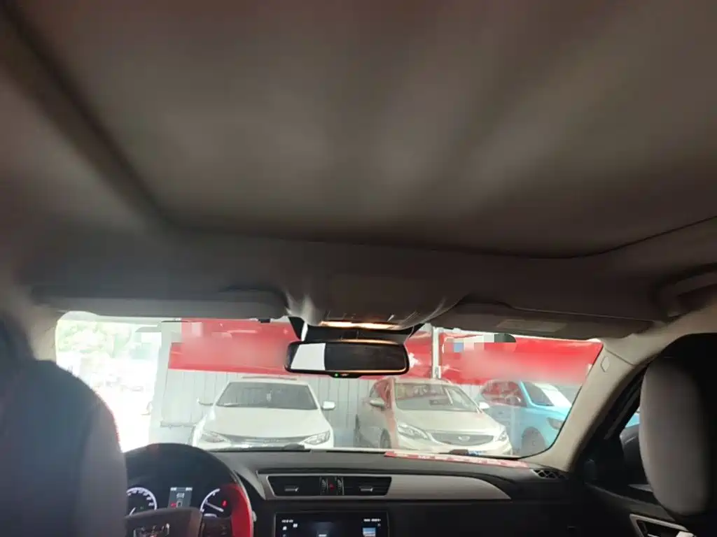 Qoros 5 2020 2019 1.6T Automatic Zhiyun Internet (AliOS) Premium Edition