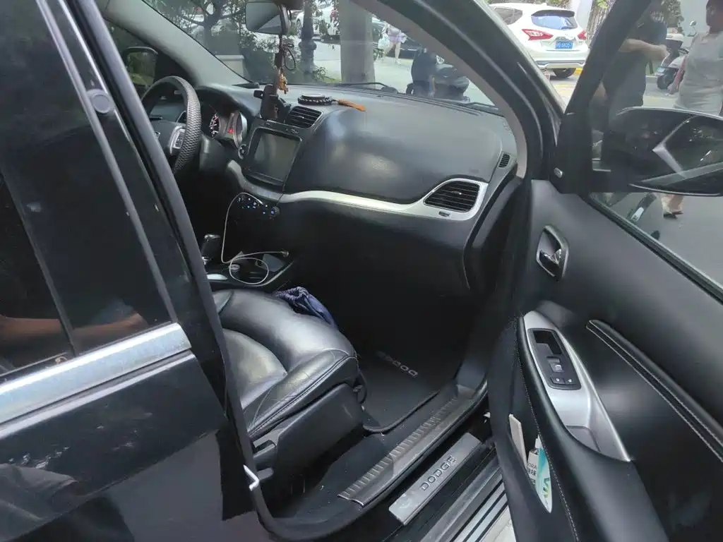 Dodge Journey 2016 2013 Model 2.4L 2WD Premium Edition
