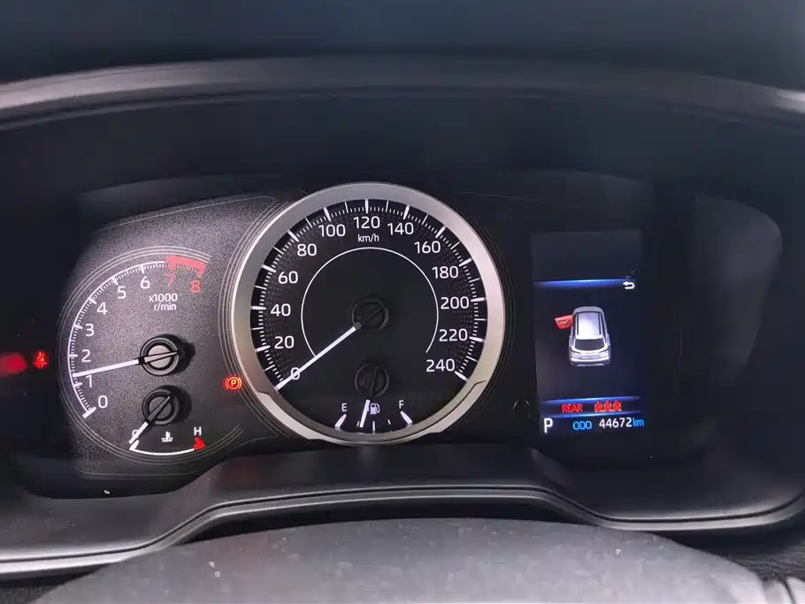 Toyota Frontlander 2022 2.0L CVT Elite фото 14