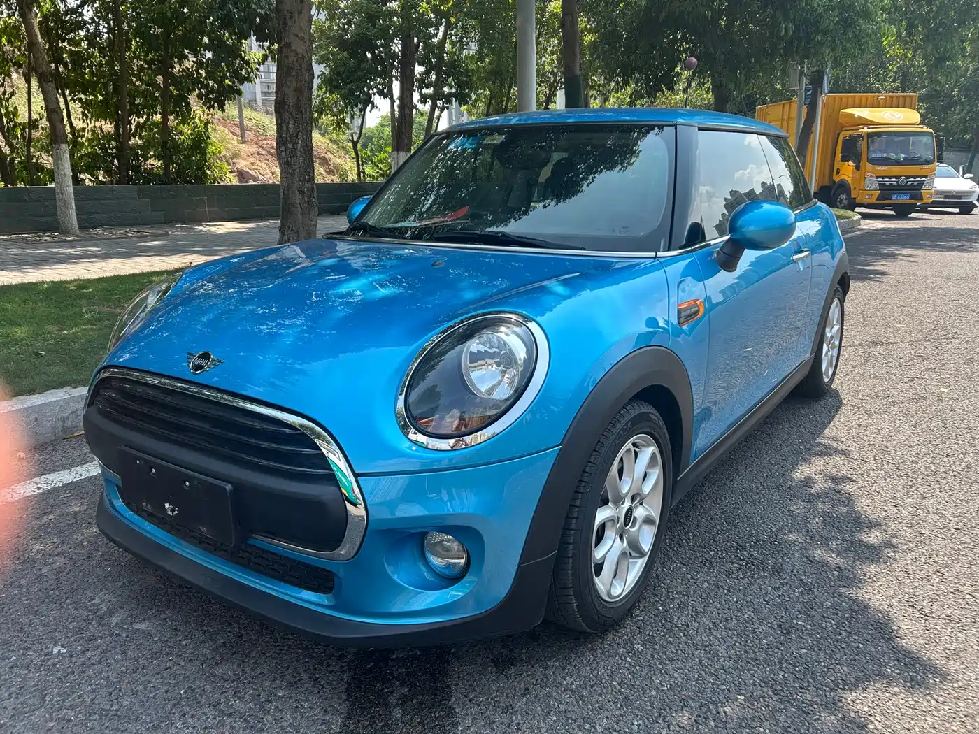 Фото 1 - MINI MINI