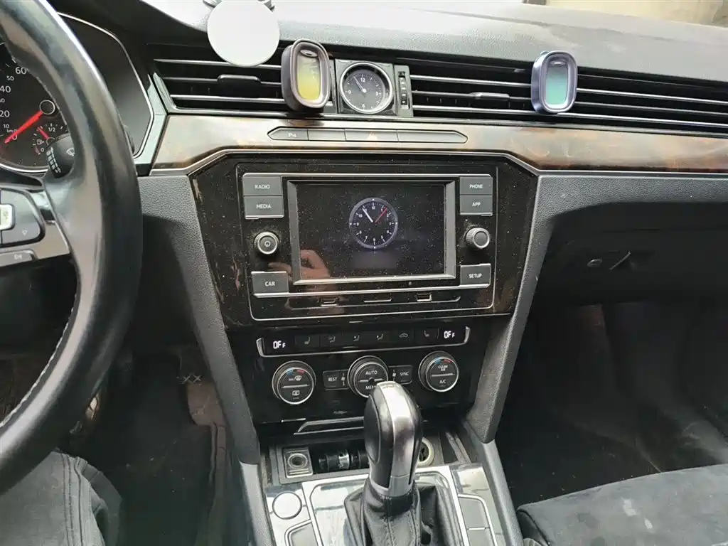 Volkswagen Magotan 2018 330TSI DSG Luxury фото 6