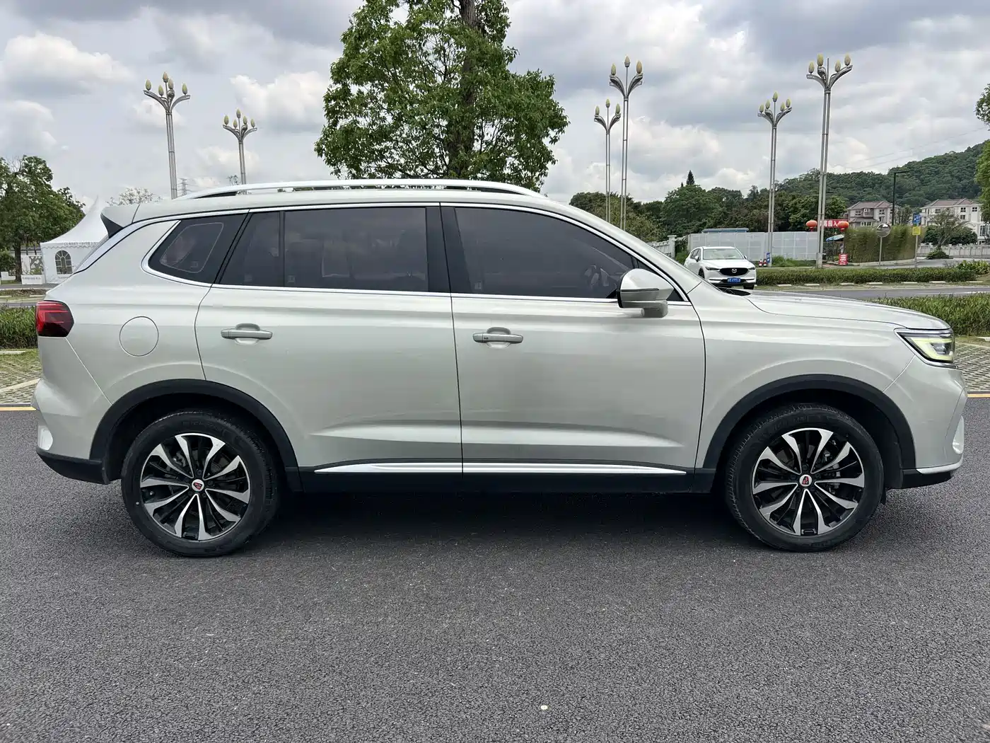 Roewe RX5 eMAX 2020 2020 500PHEV 4G Connected Luxury Edition