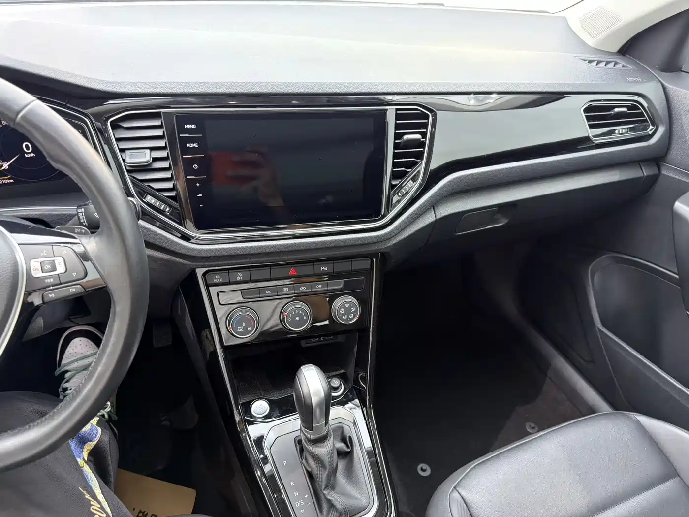 Volkswagen T-ROC 2022 280TSI DSG 2WD Comfort PLUS фото 12