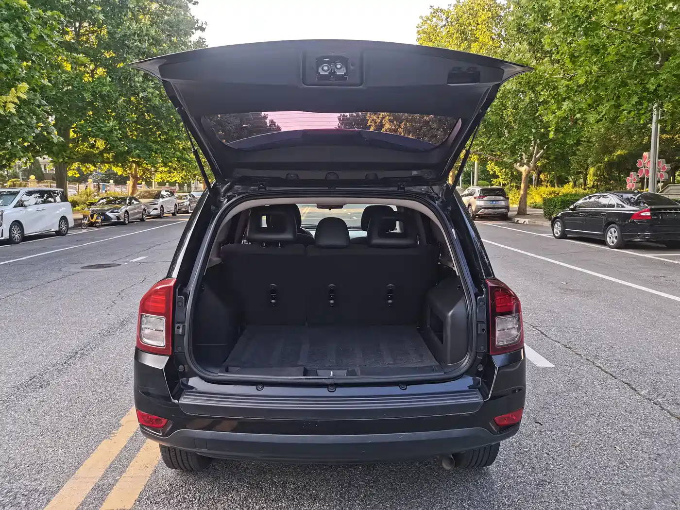 Jeep Compass (Import) 2015 2014 Facelift 2.0L 2WD Progressive Edition
