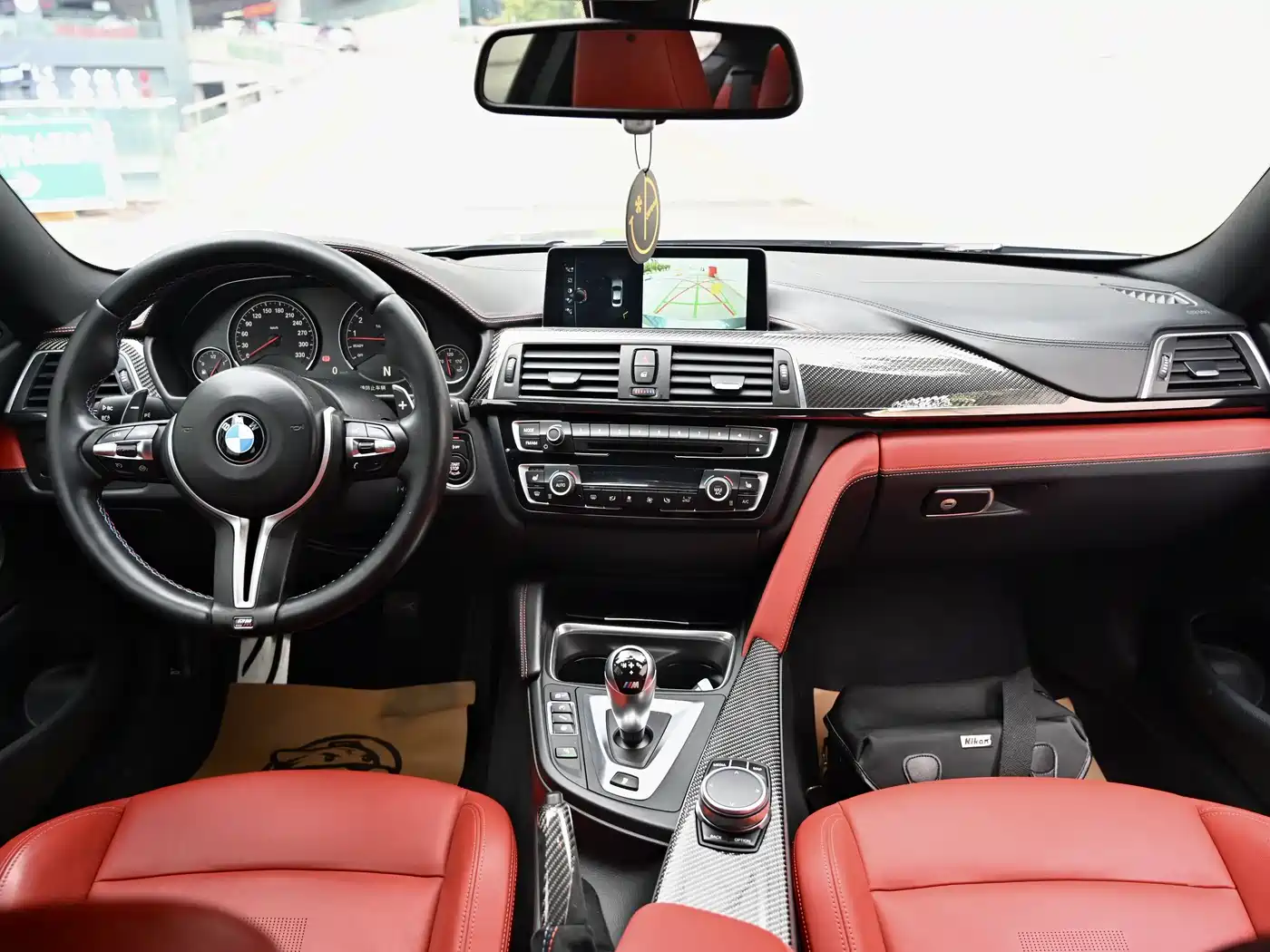 BMW M4 2016 M4 Coupe Racing Limited Edition фото 12