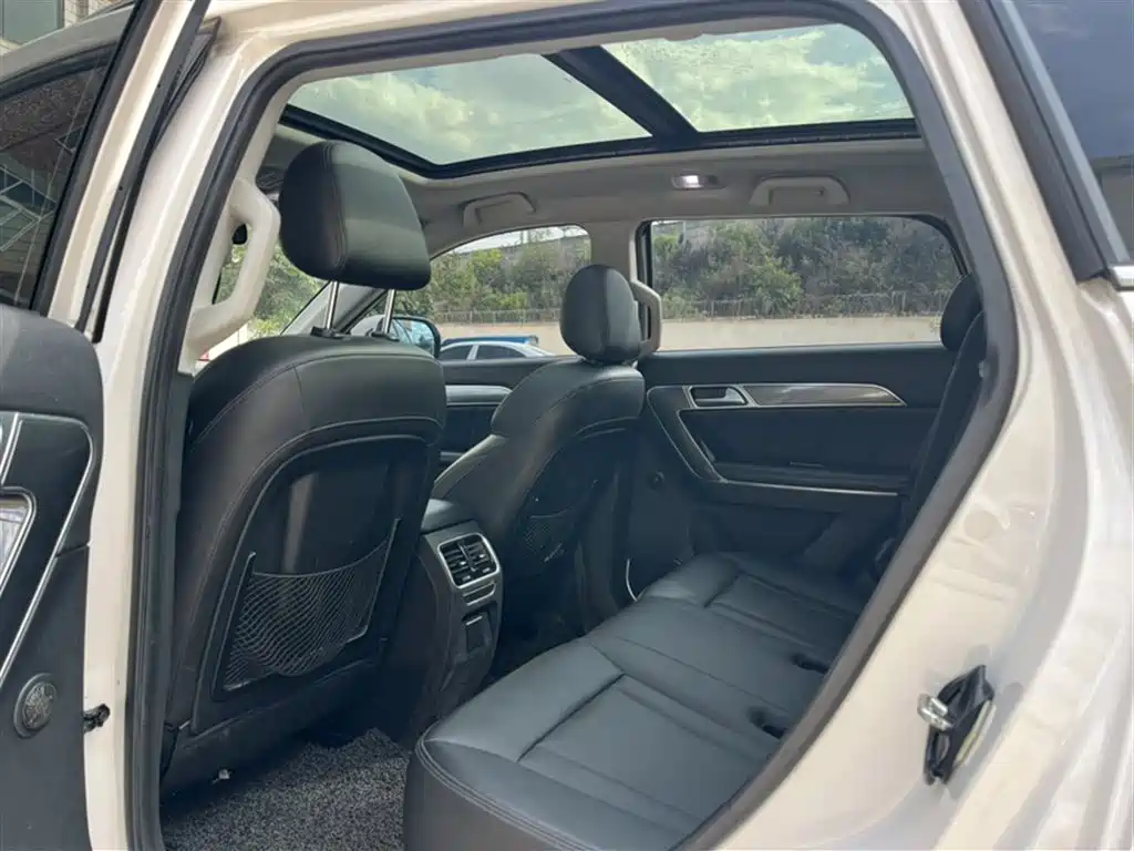 Haval H6 Coupe 2015 Model Blue Label 2.0T Automatic 2WD Elite фото 12