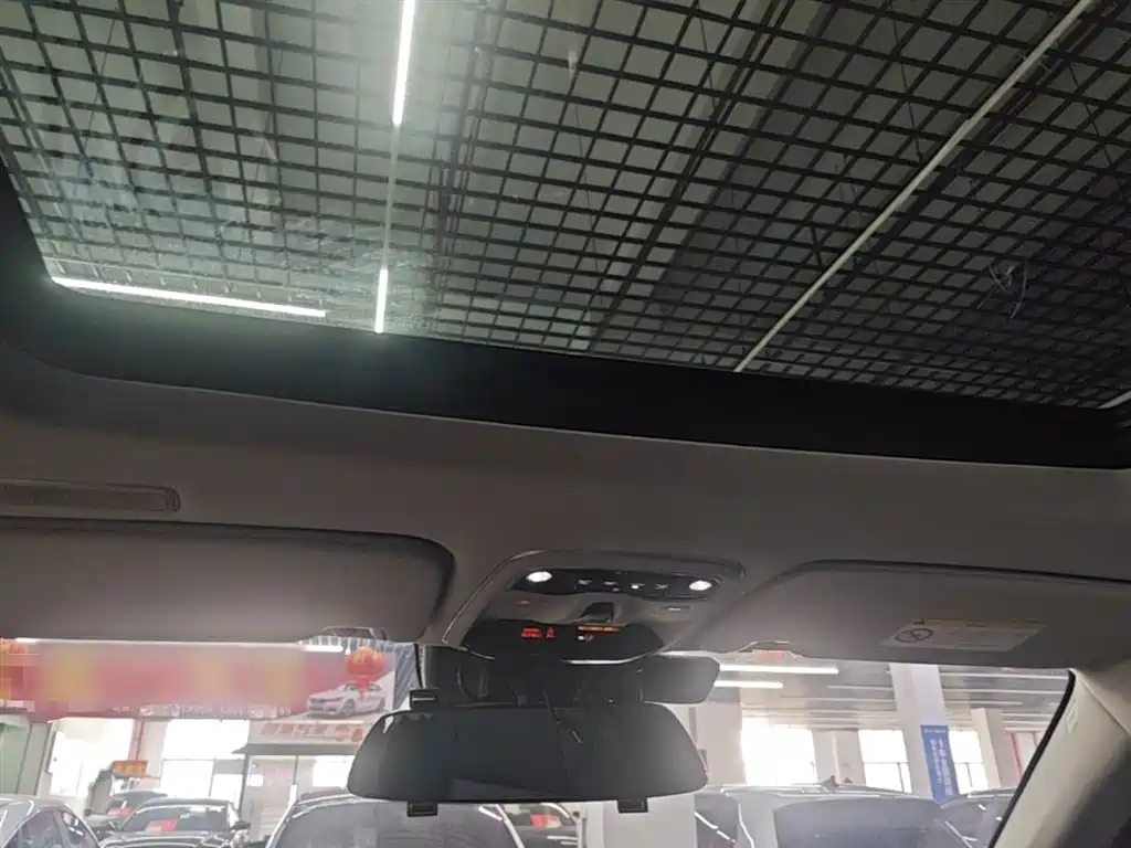 Lynk & Co 01 2019 2.0T AWD Pro Edition China V фото 18