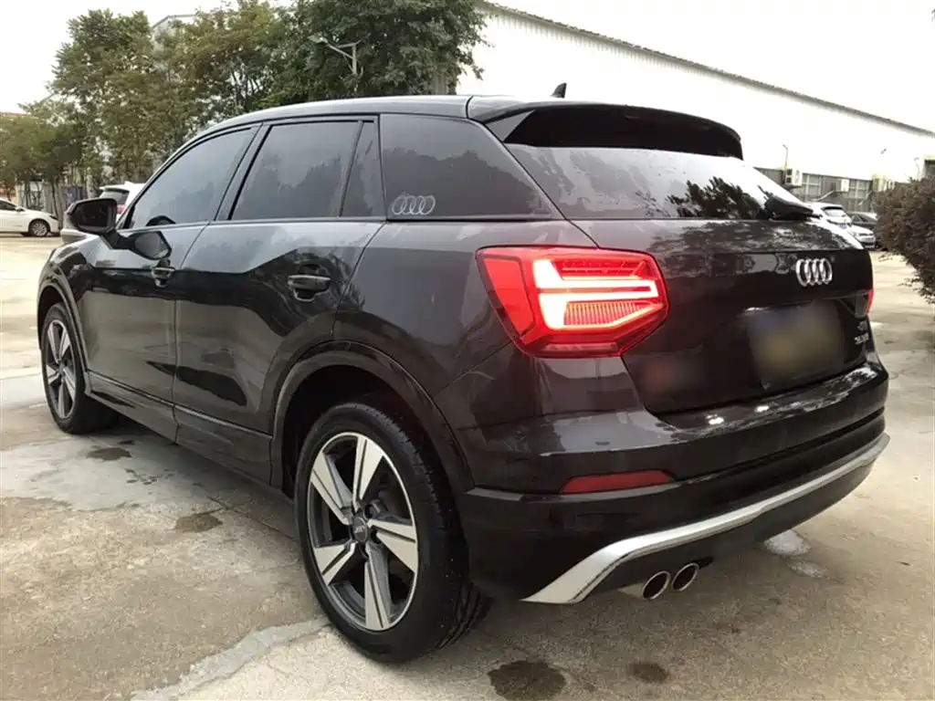 Audi Q2L 2018 35 TFSI Launch Exclusive Edition China VI фото 4