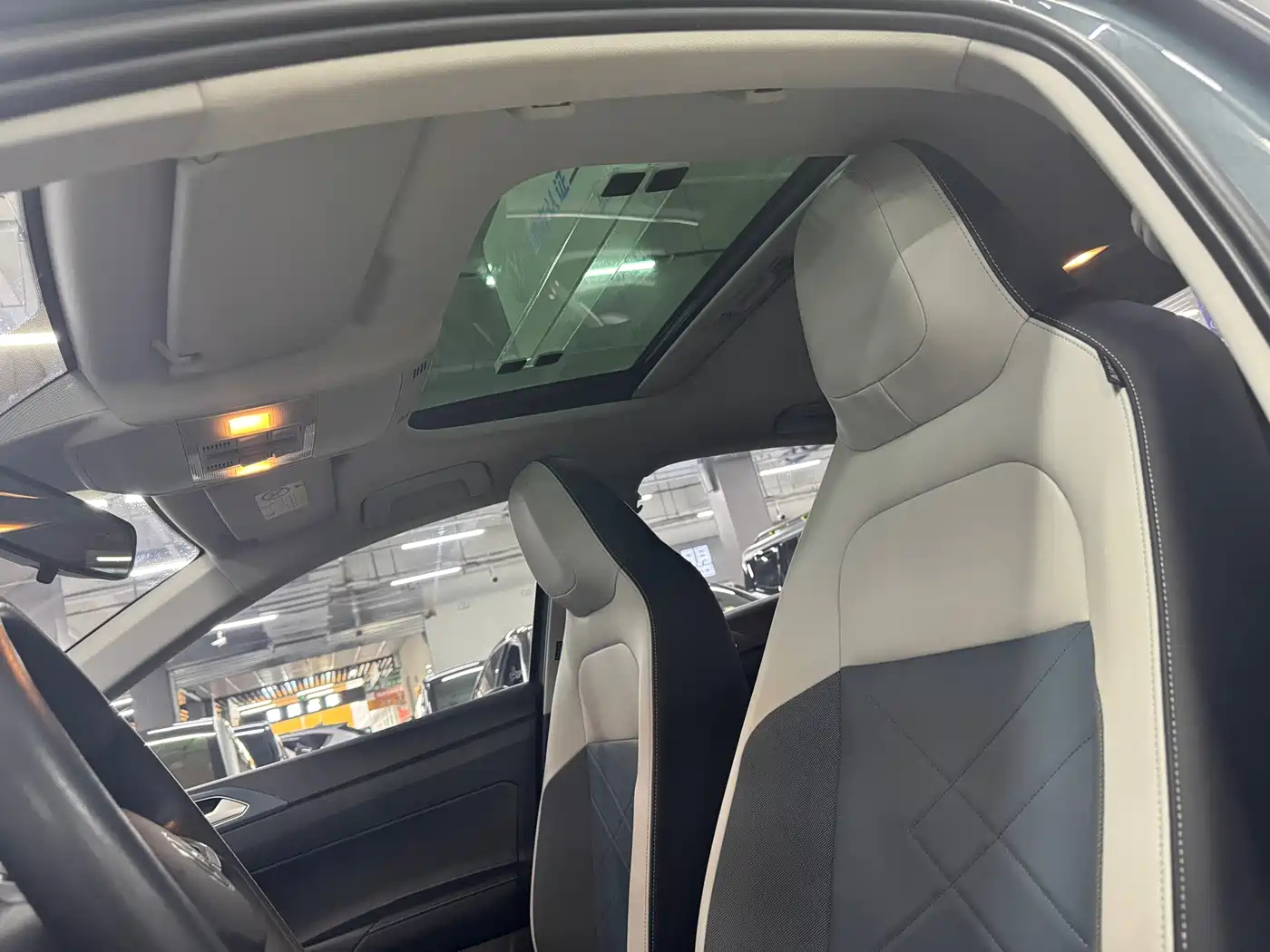 Volkswagen Lavida 2023 New Trend 1.5L Auto Aspiration Edition фото 9
