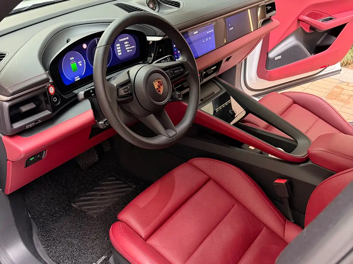 PORSCHE MACAN NEW ENERGY