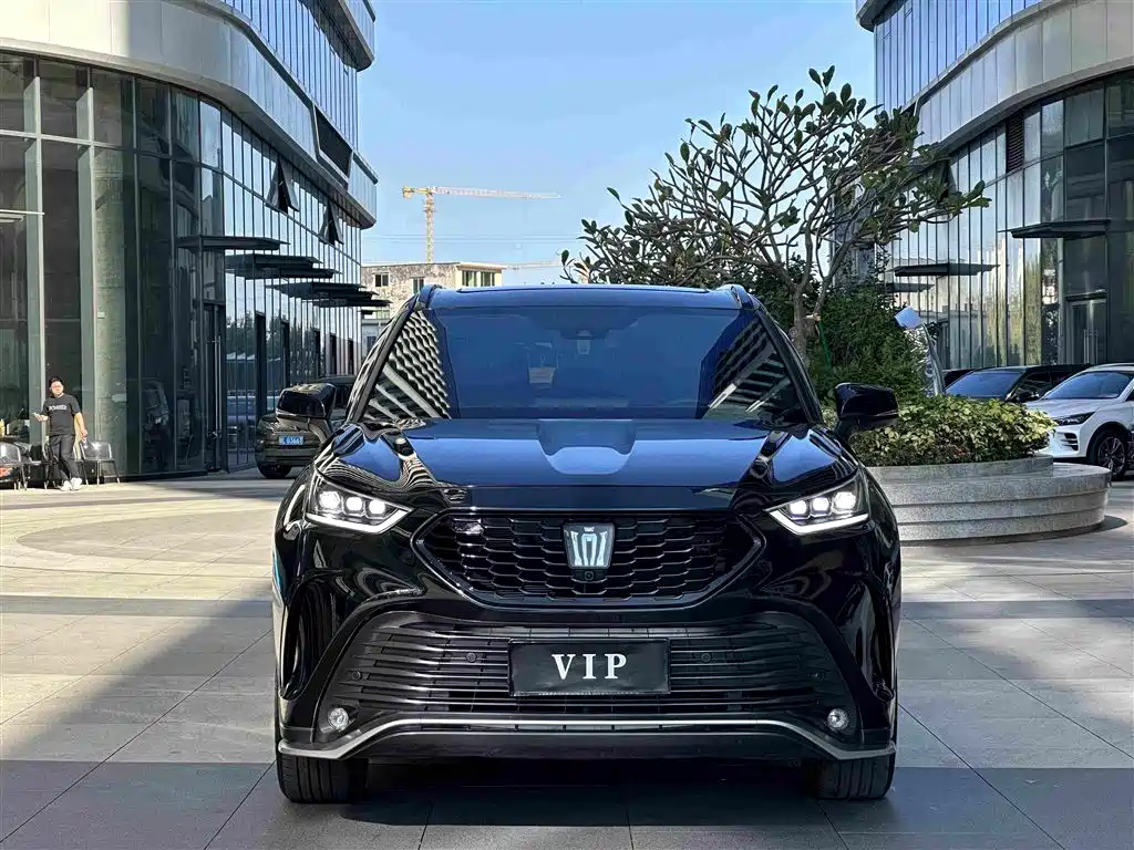 2025 Toyota Crown Kluger