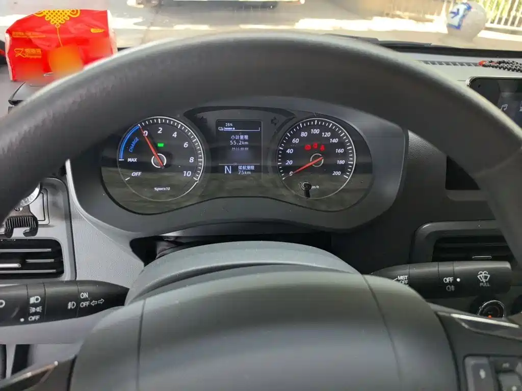 Wuling Motors Wuling Yangguang 2025 2025 310KM Sealed Window CATL Custom Edition