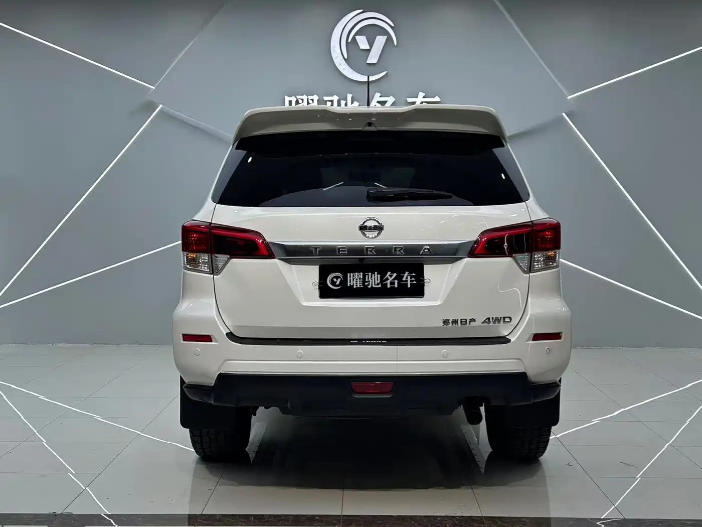 Nissan Terra 2020 2.5L XL Upper 4WD Automatic Luxury Edition фото 5