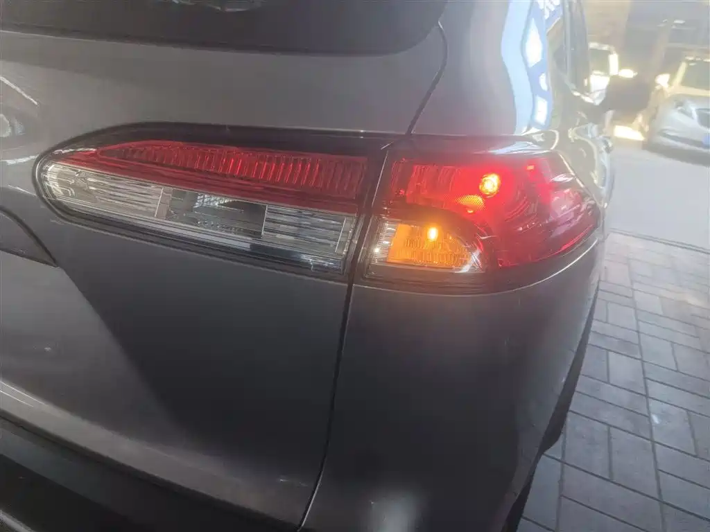 Toyota Corolla Cross 2022 2.0L Elite Edition фото 24