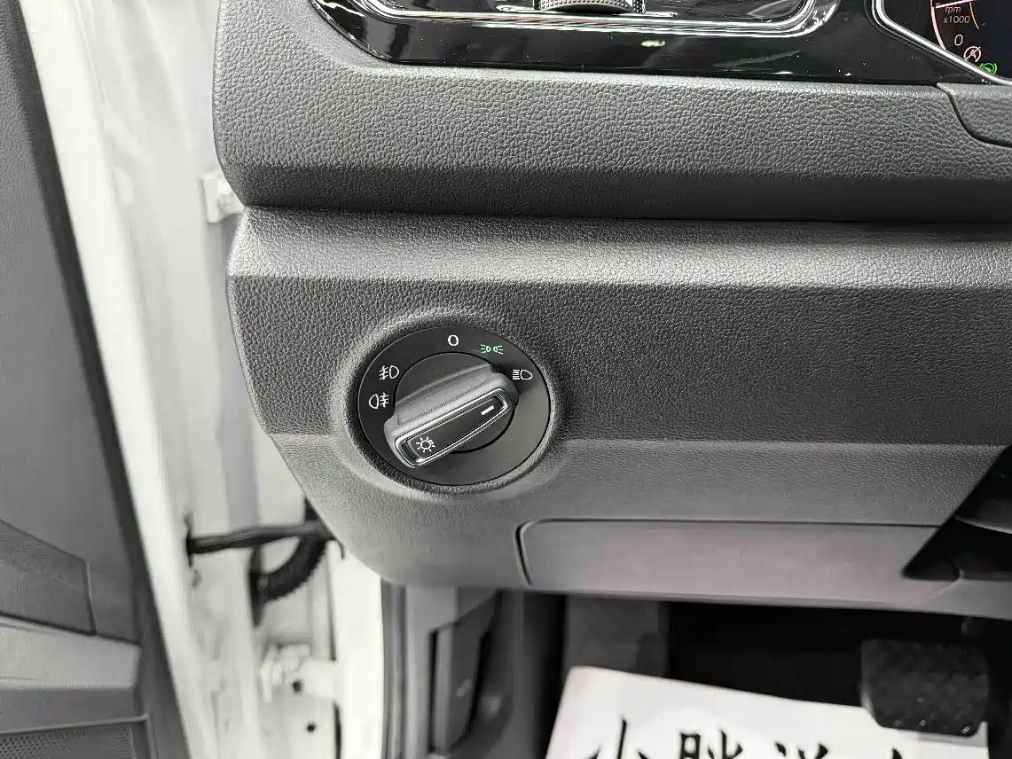 Volkswagen T-ROC 2021 280TSI DSG 2WD Comfort Connected фото 19