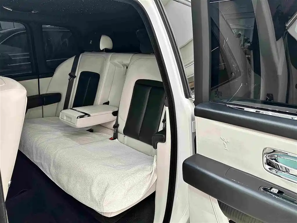 Rolls-Royce Cullinan 2021 2018 5-Seater Version