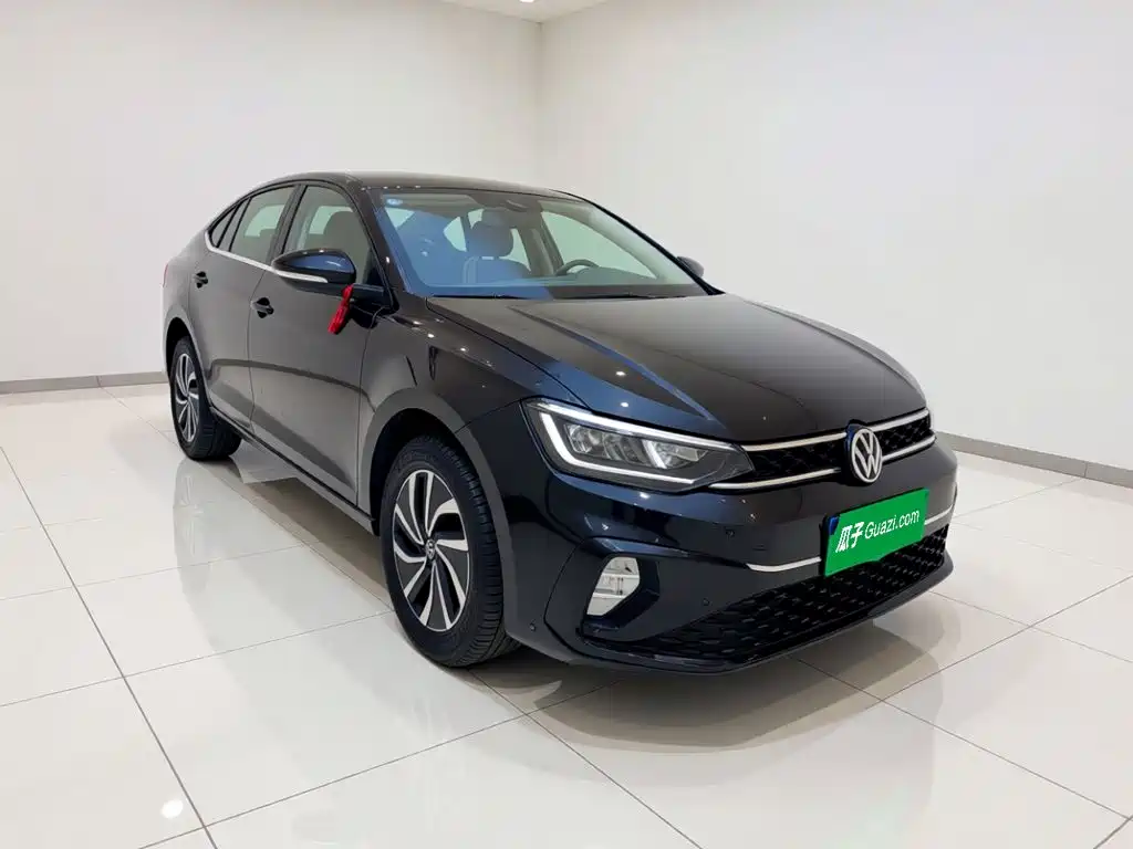 Photo 3 - Volkswagen Lavida