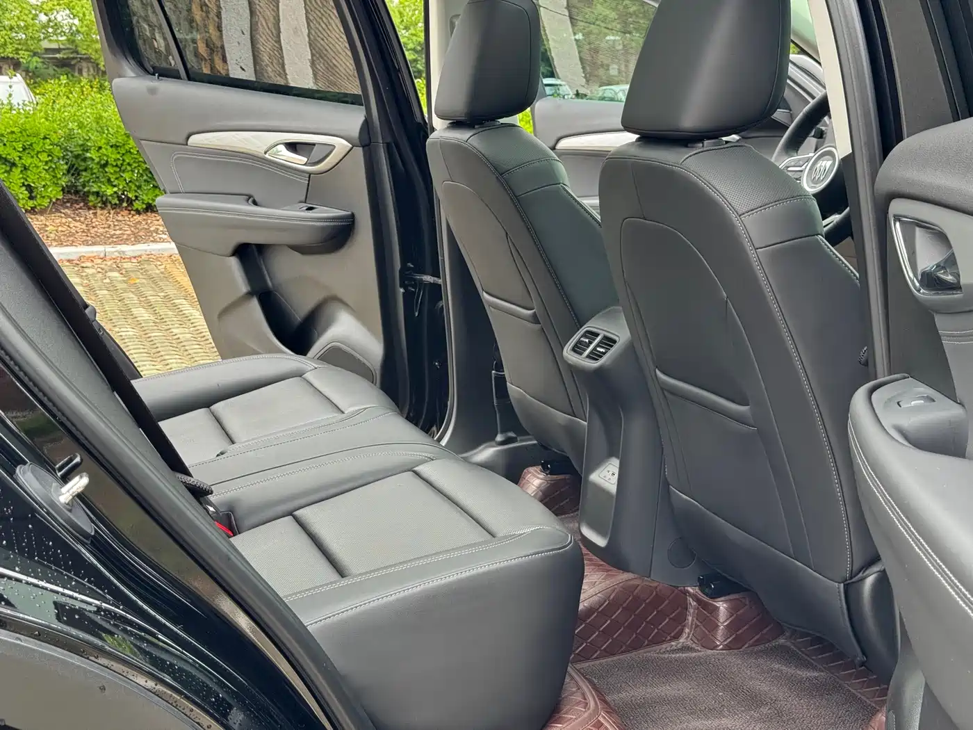 Buick Envision Plus 2025 Enclave Plus 28T 2WD Platinum Edition фото 17