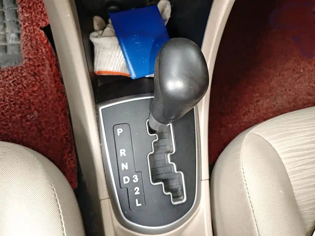 Hyundai Verna 2014 1.4L Automatic Smart GLS фото 7