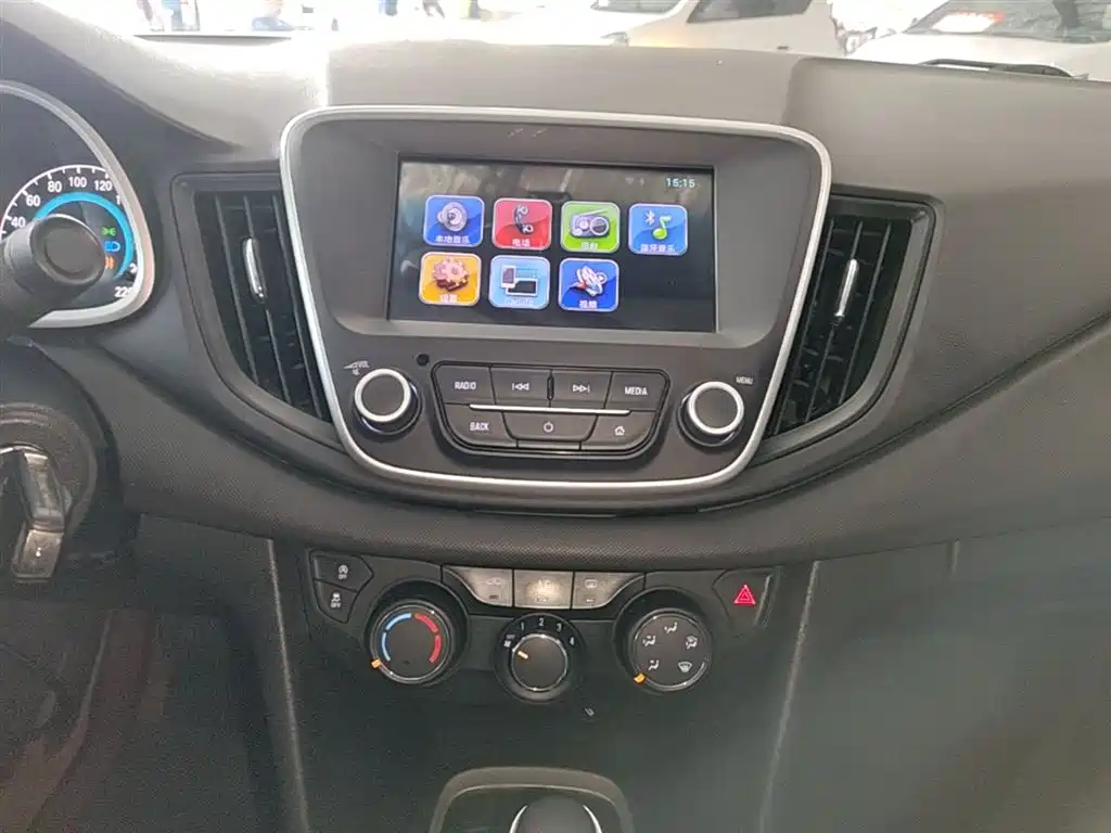 Chevrolet Cavalier 2016 1.5L Automatic Delight Edition фото 13