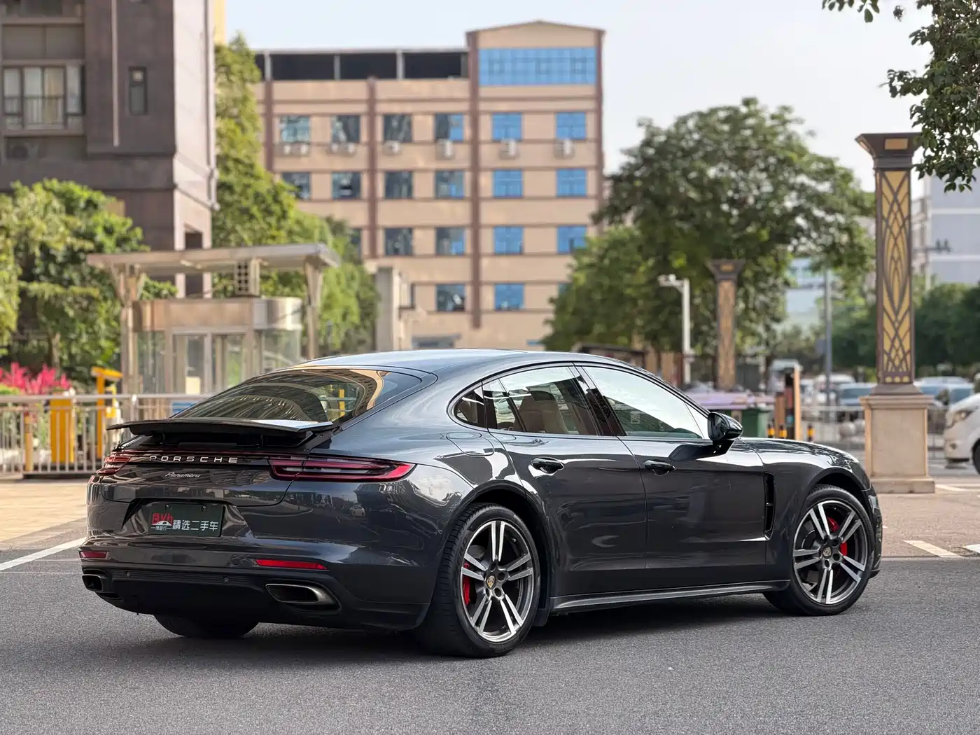 Porsche Panamera 2017 Panamera 3.0T фото 8