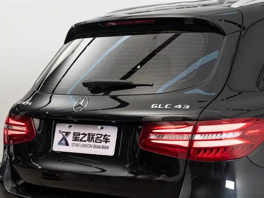 Mercedes-Benz GLC AMG 2017 AMG GLC 43 4MATIC фото 9