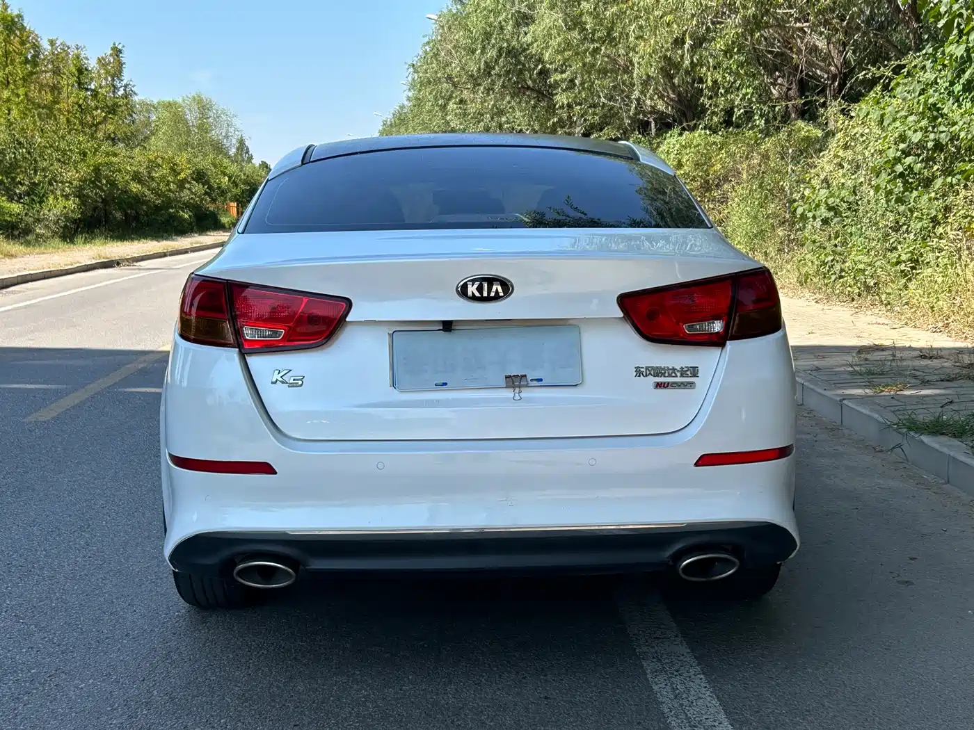 Photo 3 - Kia K5