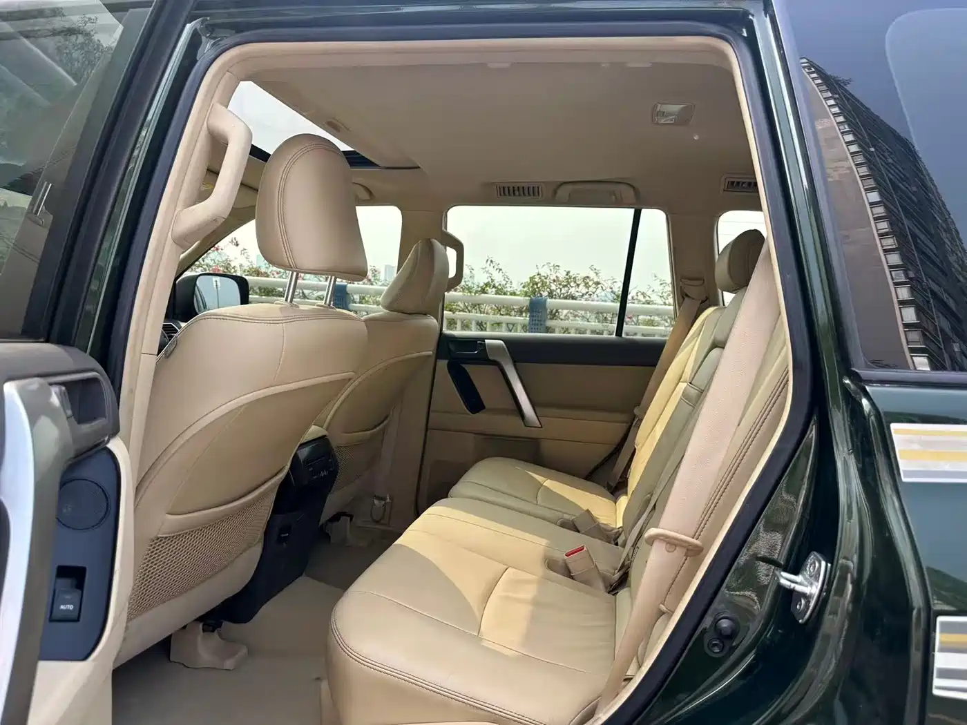 Toyota Prado 2016 2.7L Auto Luxury Edition фото 15