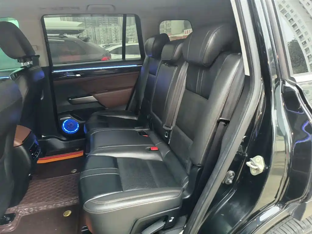 GAC Trumpchi Trumpchi GS8 2017 320T 2WD Luxury Smart Connect (7-seater) фото 17