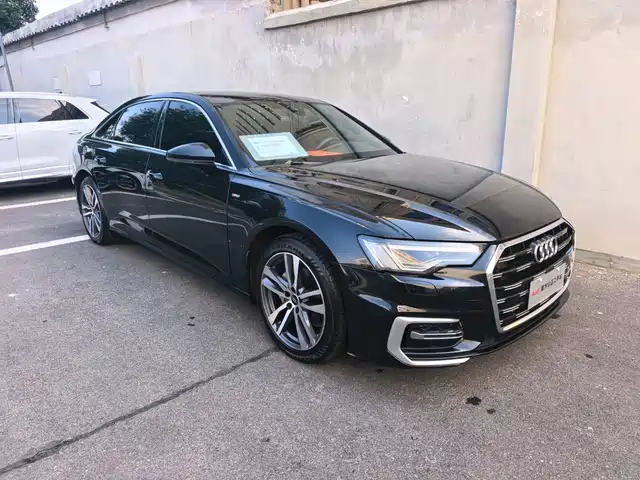 Audi A6L 2024 40 TFSI Luxury Dynamic — фото 3